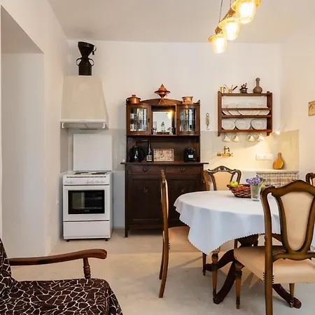 Cozy In Filoti, Naxos 2br *